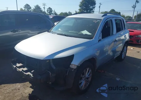 2017 Volkswagen Tiguan 2.0T/2.0T S z USA, uszkodzony, nr VIN WVGAV7AX6HK049516